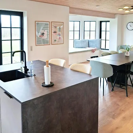 Сasa de vacaciones Newly Renovated Near Himmerland